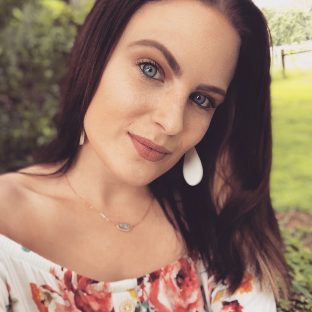 Meet your Posher, Alaina